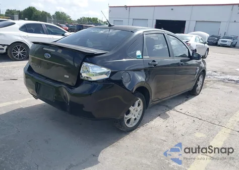 2008 Ford Focus Se/Ses из США, поврежденный, VIN 1FAHP35N18W166837